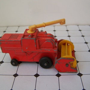 Matchbox Superfast, Lesney, Combine Harvester, Farm Vehicle, Matchbox Superfast Series, Die cast model, Number 51