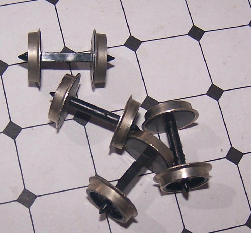 Modelleisenbahn, Räder, OO-Spurräder, Menge 4, 14 mm Durchmesser, silberfarben