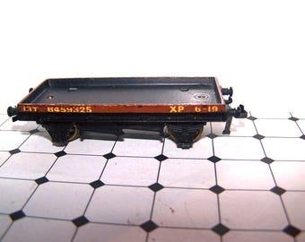 Vintage Hornby Dublo OO Gauge Tin Plate Flat Bed Wagon, Brown (c. 1950)