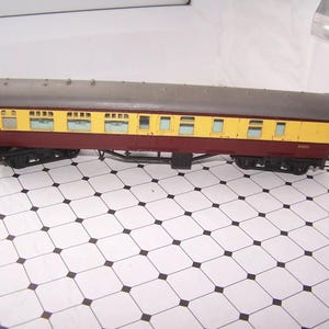 Model Railway, Tri-ang, Passenger Coach, OO Gauge, R28/220, Vintage