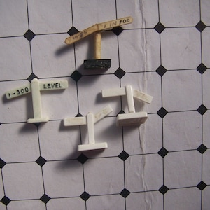 Model Railway, Lineside Accessory, Level Signs, Mile posts, Tri-ang, OO Gauge,