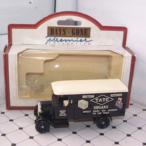 Lledo, Days Gone, Advertising, Die Cast Model, Tate Sugar, 1931 Morris Van, Limited Edition