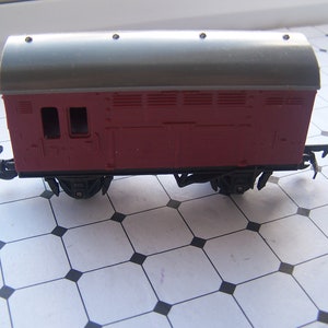 Model Railway, Tri-ang, Horse Box Wagon, R123, Brown, OO Gauge, Vintage