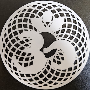 Presina fai-da-te, sottobicchiere o tovaglietta - "Om, nom nom!" design - SVG, file di progettazione Dxf per Cricut / laser / CNC / Glowforge