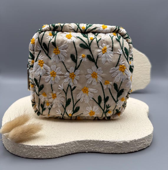 Kosmetiktasche/Kulturbeutel/Make-Up Aufbewahrung/Gänseblümchen/Geschenkidee für Sie/Aufbewahrungstasche/Reiseutensilien/Reisetasche/Vintage