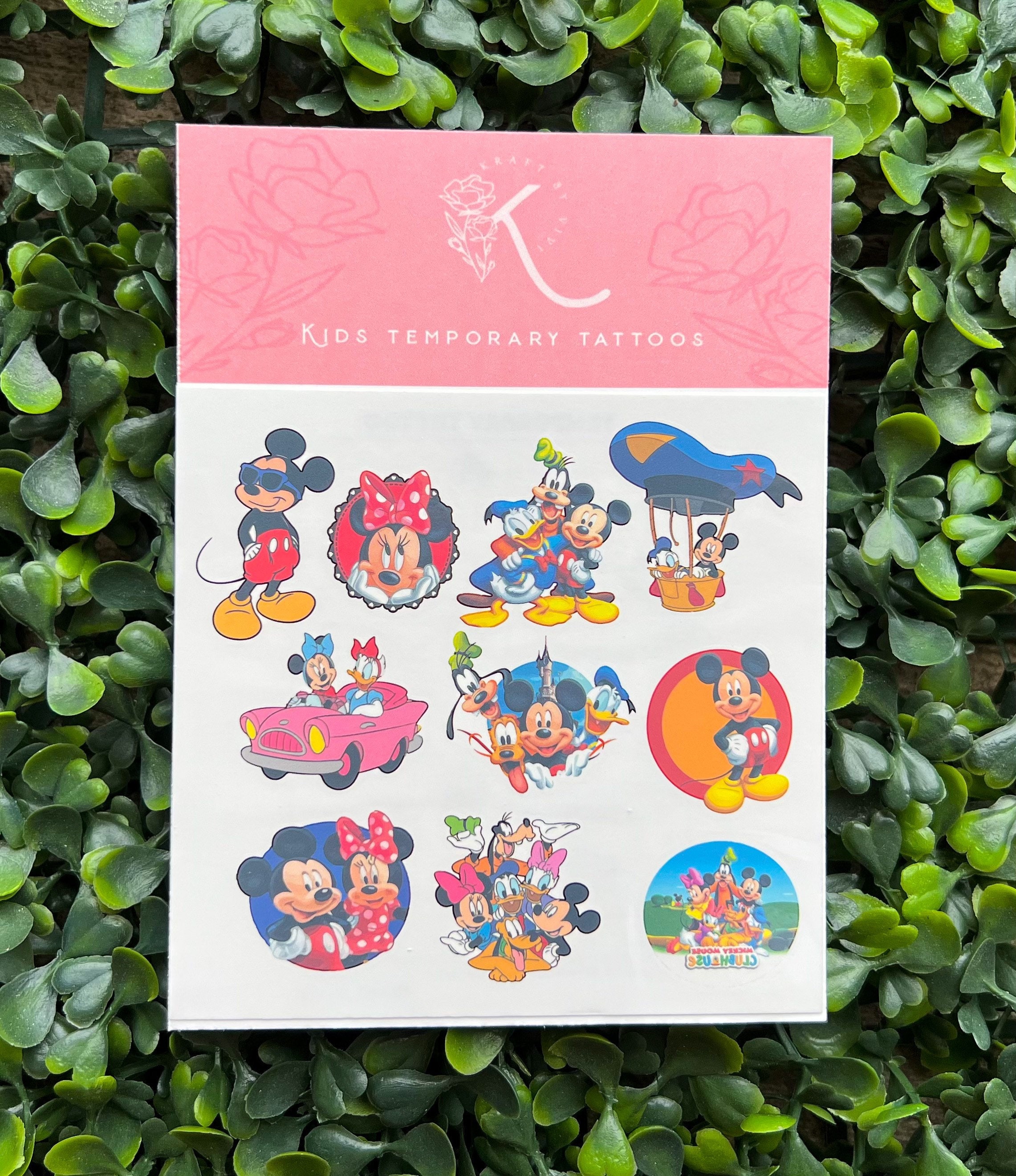 Henna editorial photography. Image of making, finger - 95693892, image size:2282x2641