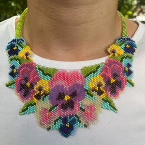 Handmade beaded floral necklace | Colorful seed bead daisy choker, summer boho jewelry, festival gift, lightweight floral statement
