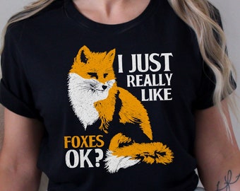 Fox T-Shirt, Fox Shirt for Her, Gift for Fox Lover, Watercolor Fox T-shirt, Animal Lover Shirt for Women, Cute Fox Gift, Fox Lover Gift