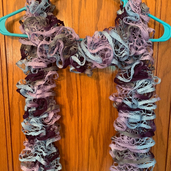 Knitted Ruffle Scarf “Eventide”
