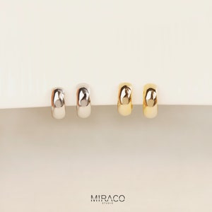 Clip minimalista en pendientes Huggie, pendientes de aro Huggie en oro y plata, aros gruesos simples de todos los días, pendientes no perforados con espalda en espiral imagen 4