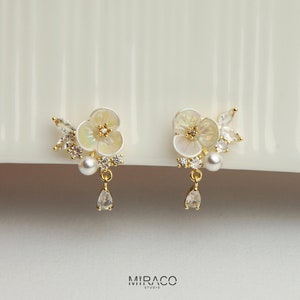 Fairy Cream White Pearl Flower Clip-On Earrings with Small Pearl and Crystal Leaves, Non-pierced Earrings, Wedding Earrings, Bridal Earrings image 4