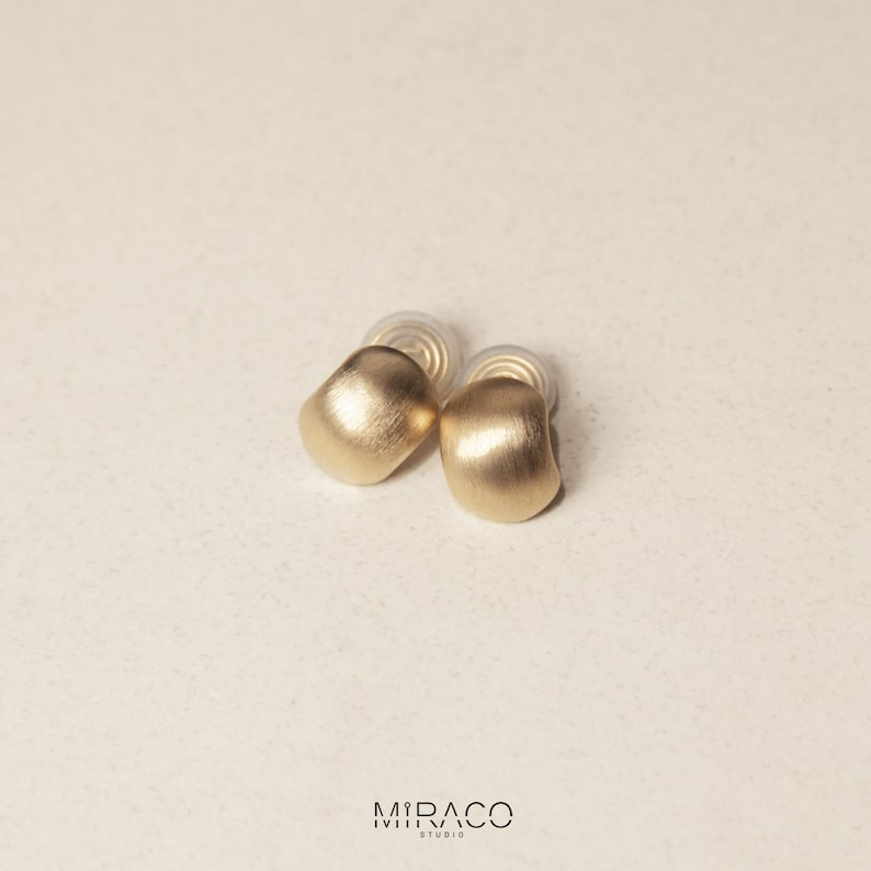 Gold Plated Small Ball Stud Earrings, Modern Minimalist Earrings, Brushed Metal Effect Clip On Studs, Non Pierced Earrings, Gift for Her zdjęcie 6