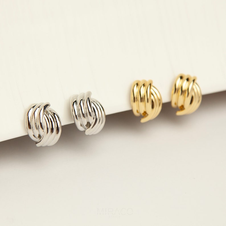 Clip auf Metallknoten Ohrstecker, klobige moderne minimalistische Ohrringe, mittelgroße Clip auf Bolzen, nicht durchbohrte Ohrringe, Silber oder Gold Ohrclips Bild 3