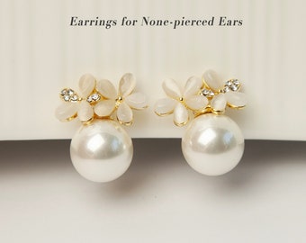 Flower Pearl Clip On Studs, Coil Back Large Clip On Stud, Non Pierced Earrings, Bridal White Pearls Studs, Gold Wedding Pearl Flower Earring