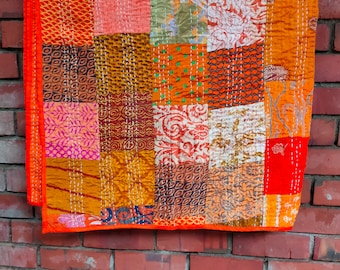 Couverture indienne en soie faite main, linge de lit bohème en soie, couvre-lit Kantha, patchwork hippie, couverture Patola vintage en soie décorative