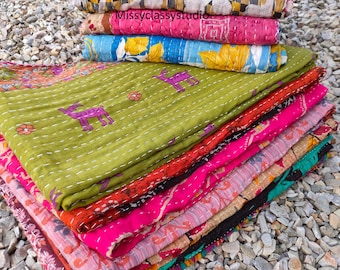 Lot of reversible vintage cotton kantha quilts