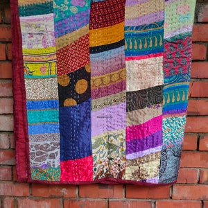 Recycled Indian Sari Patchwork Blanket,Handmade Vintage Kantha Quilt Indian quilt
