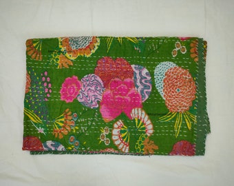 Colcha Kantha con estampado de frutas, manta reversible hecha a mano india, colcha de algodón, colcha bohemia boho, colchas elegantes para ropa de cama