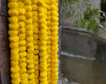 Wholesale lot of decorative flowers Diwali décor marigold garland wedding decoration flowers