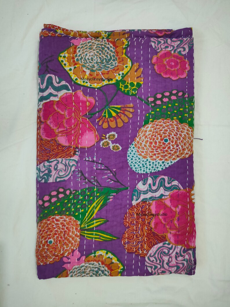 Impression florale Indien Kantha Quilt Boho Kantha Quilts Handmade Quilts Indian Kantha Throw Couverture Couvre-lit Quilting Bed Cover, Purple