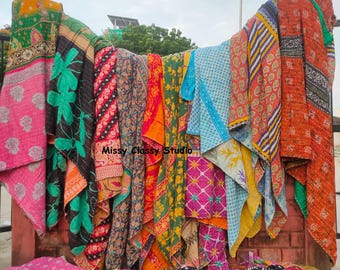 Sale on Indian Vintage kantha quilt Sari Bed Cover Hippie Lightweight Quilt For Decoration
