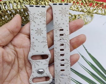 Bracelet de montre gravé de flocon de neige de Noël Bracelet de montre Apple 38/40/41/42/44/45/49mm 2024 Bracelet en silicone cadeau pour iWatch Series Ultra 9 8 7 6-1 SE