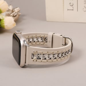 Bracelet pour Apple Watch en cuir 38/40/41/42/44/45/49 mm femme Bracelet en cuir de créateur avec chaîne évidée en métal pour iWatch série 9-1 SE Starlight/Silver