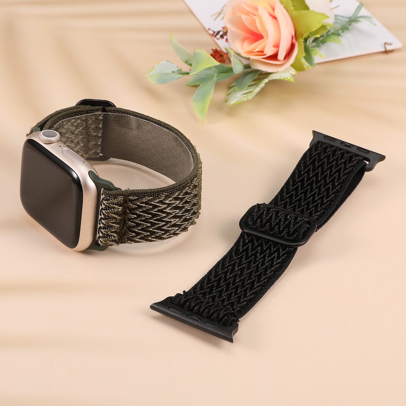 2 packs Elastic Apple Watch Bands 41/38/40/45/42/44/49mm Women, Adjustable Stretchy Solo Loop Strap for iWatch Series SE 8 7 6 5 4 3 2 1 Black/Army Green