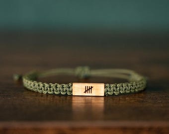 Armband 5e verjaardag: aanpasbaar wortelnotenhout, verstelbaar macramé, 5 jaar trouwsieraden, verschillende kleuren