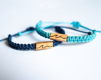 Ocean Wave teruggewonnen hout verstelbare armband | Esdoornhout Handgebrande Pyrografie | Macrame gevlochten paracord | Surfer Beach Island sieraden