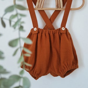 Bloomer bébé à bretelles, Tenue bébé et enfant mixte, Short double gaze, Culotte bébé coton, 6 tailles disponibles, Idee liste de naissance Terracotta