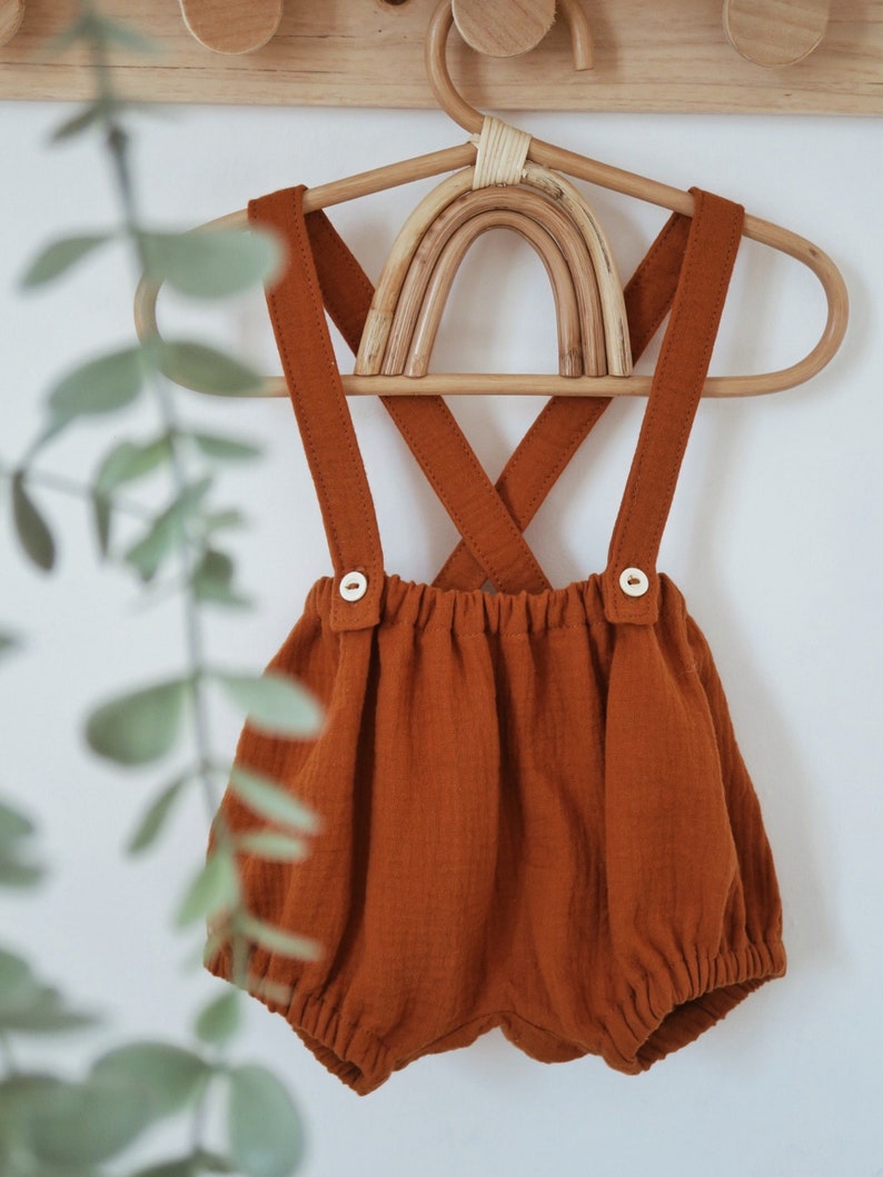 Baby ruffled bloomer with straps, OEKO TEX muslin/cotton, Baby puffy overalls, Diaper cover, 6 sizes available, Baby gift Terracotta