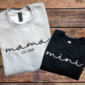 Mama Mini Matching Sweatshirt/Embroidered Custom Matching Shirt/Mommy and Me Shirts/Custom Date, Mom and daughter matching sweatshirts