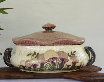 Vintage Arnels mushroom casserole dish, decorative display dish, speckled cream, pink and brown mushrooms, boho servingware