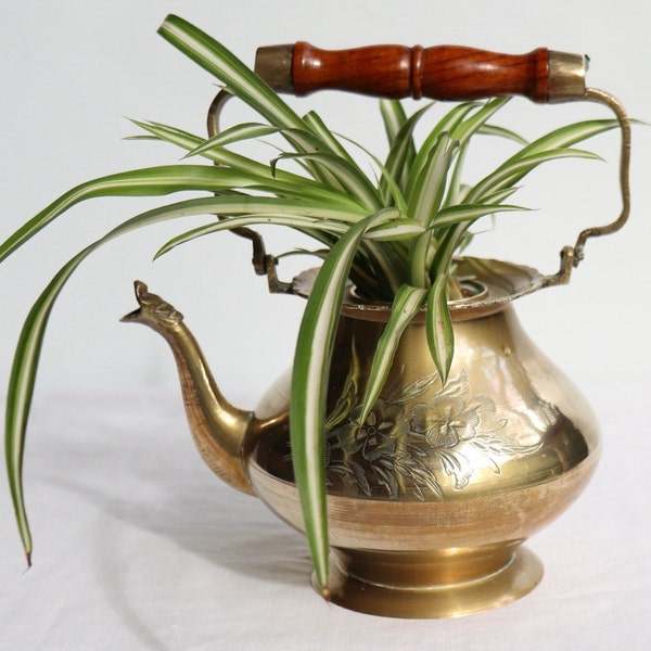 Brass teapot-shape vessel, vintage brassware, decorative water plant container, succulents pot