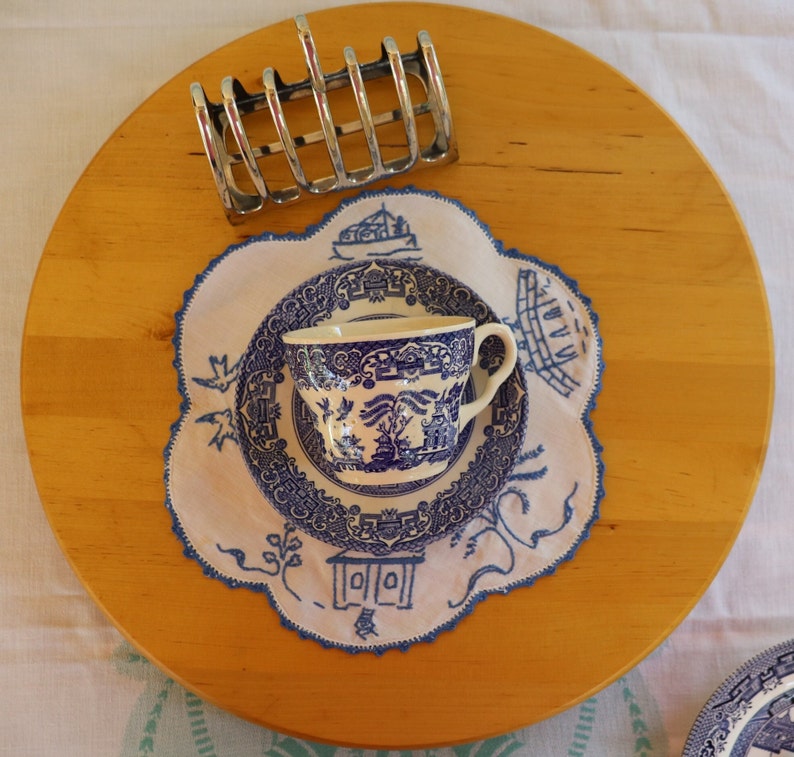 Blue Willow teacup and saucer, Old Willow English Ironstone Tableware EIT Ltd, blue and white Staffordshire pottery, Blue Willow doily image 2