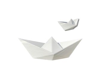 3D Printed Paper Boat Figurine: Minimalist PLA Desk Decor