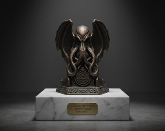 Hand-Painted Cthulhu Figurine: Lovecraftian Horror, Gothic Home Decor