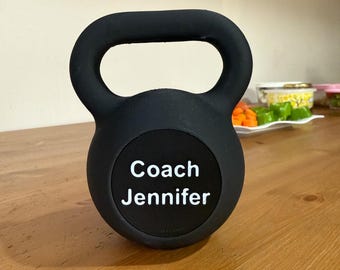 Personalisiertes Kettlebell Modell - Personalisierbares 3D Gedrucktes Fitness Dekor - Einzigartiges Fitnessstudio Geschenk