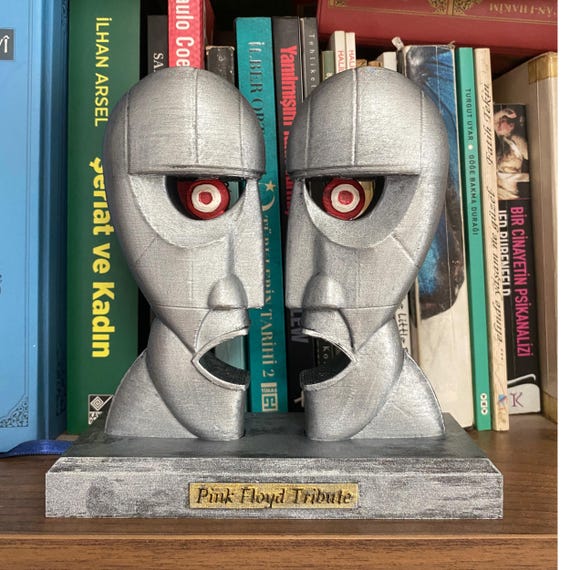 Division Bell - Pink Floyd - Sculpture Heads - Desktop Division Bell - Pink Floyd - Sculpture Heads - Desktop