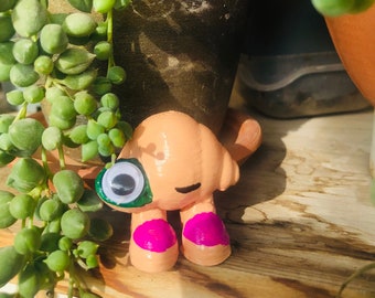 Marcel the Shell with Shoes On - Life Size - A24