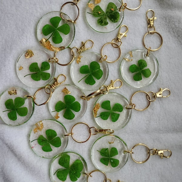 Four leaf clover keychain