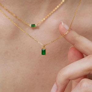 Emerald Gemstone Necklace • Green Pendant Necklace • Dainty Emerald Birthstone Jewelry • Girlfriend Gift • Minimalist Jewelry • Gift for Her