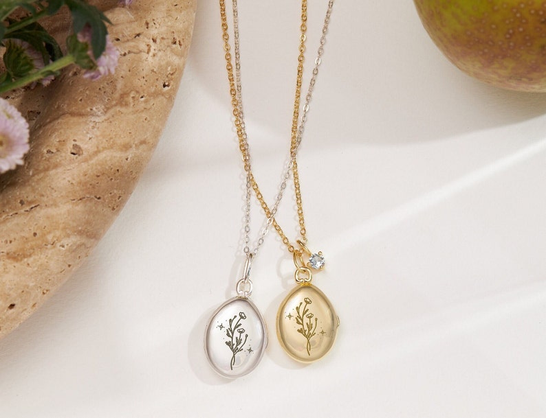 Collar con medallón de flores silvestres • Collar con flor de nacimiento • Medallón con mensaje • Medallón con foto personalizada • Medallón de recuerdo • Medallón grabado imagen 1