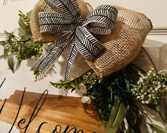 State Welcome sign, North Carolina, wooden door hanging sign, wall art, with interchangeable bow topper