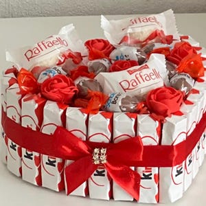 Kinderriegel Geschenkbox Kinderriegel Torte mit Schokobons zum Geburtstag oder besonderen Tag/ Anlass Pralinentorte Schokotorte Geschenkidee