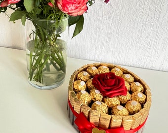 Merci Geschenk/ Torte mit Rose und Rocher Ferrero ideal als Geburtstagsgeschenk, Hochzeitsgeschenk, Konfirmationsgeschenk. besonderes