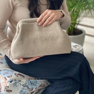 Crochet Bag, Luxury Bag, Beige Bag Knitted Woolen Clutch, Woolen Yarn Daily Handbag, Evening Clutch , Gift For Her, Design Bags For Women