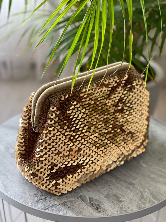 クロシェ編みのメタリックゴールドスパンコールクラッチ：イブニング