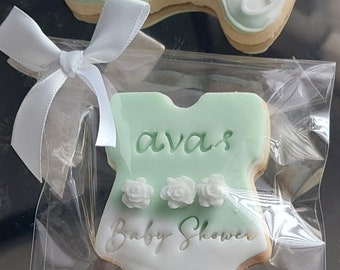 Baby shower cookies.baby biscuits.favour cookies .newborn biscuits .boy girl gifts .personalised cookies .personalised newborn .gift boxed